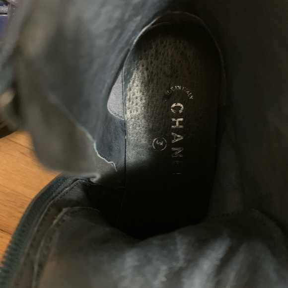 Chanel blue uncle lace boots - Picture 6 of 8